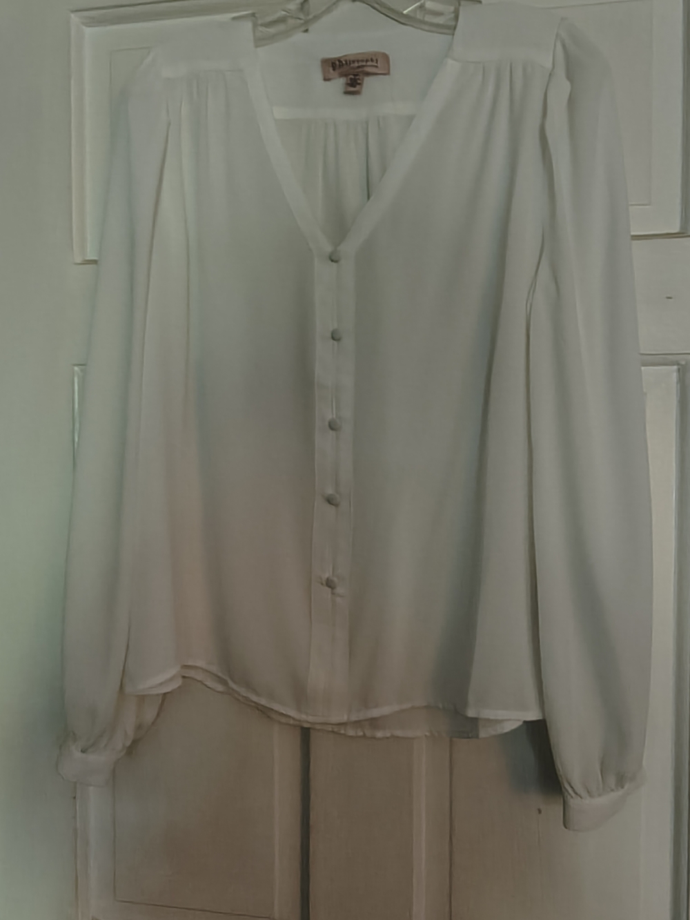 Philosophy Ivory V-Neck Button-Front Blouse